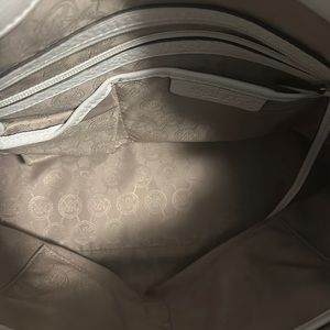 White MK PURSE great shape